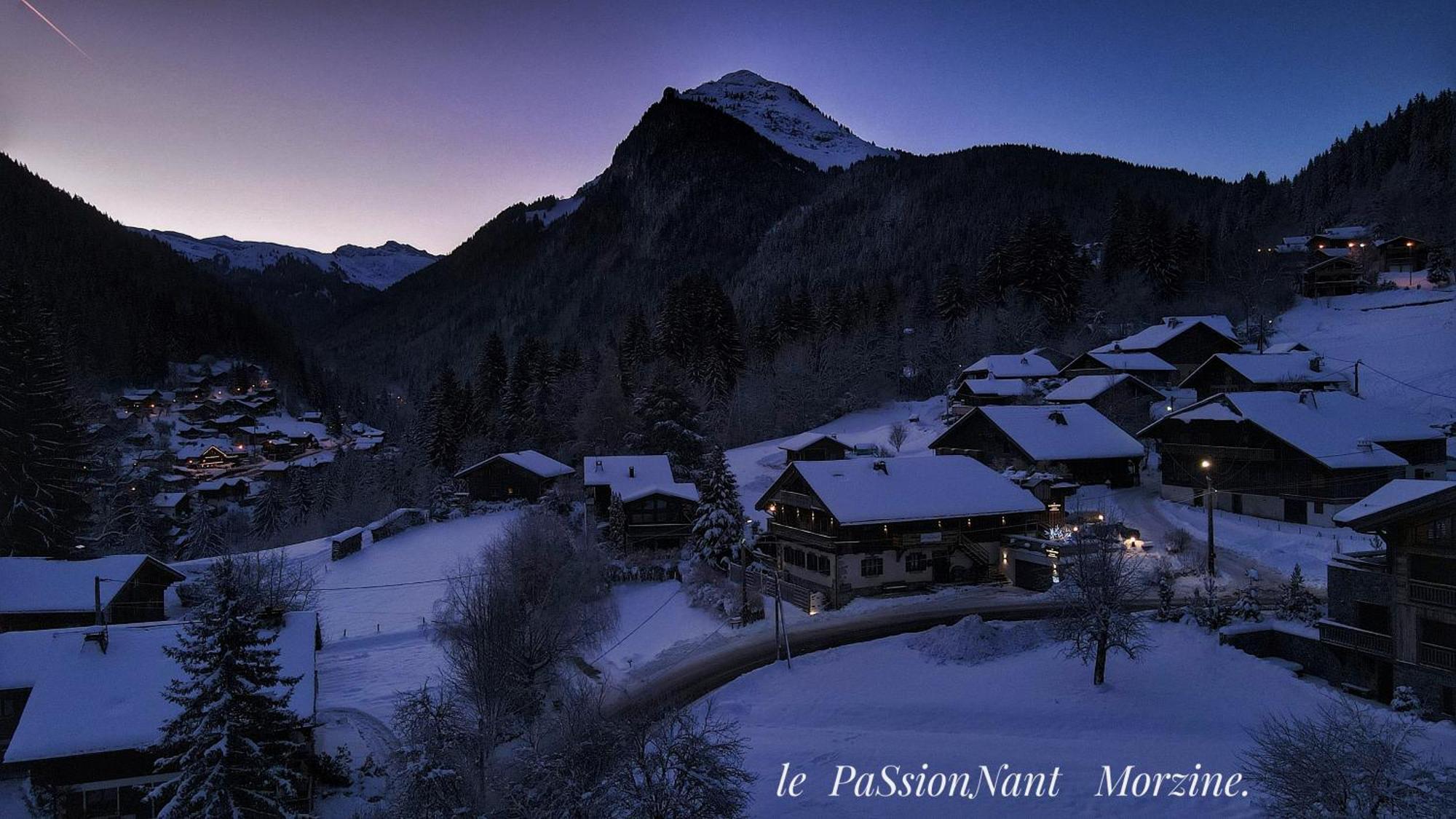Le Passionnant Hotel Morzine Exterior foto