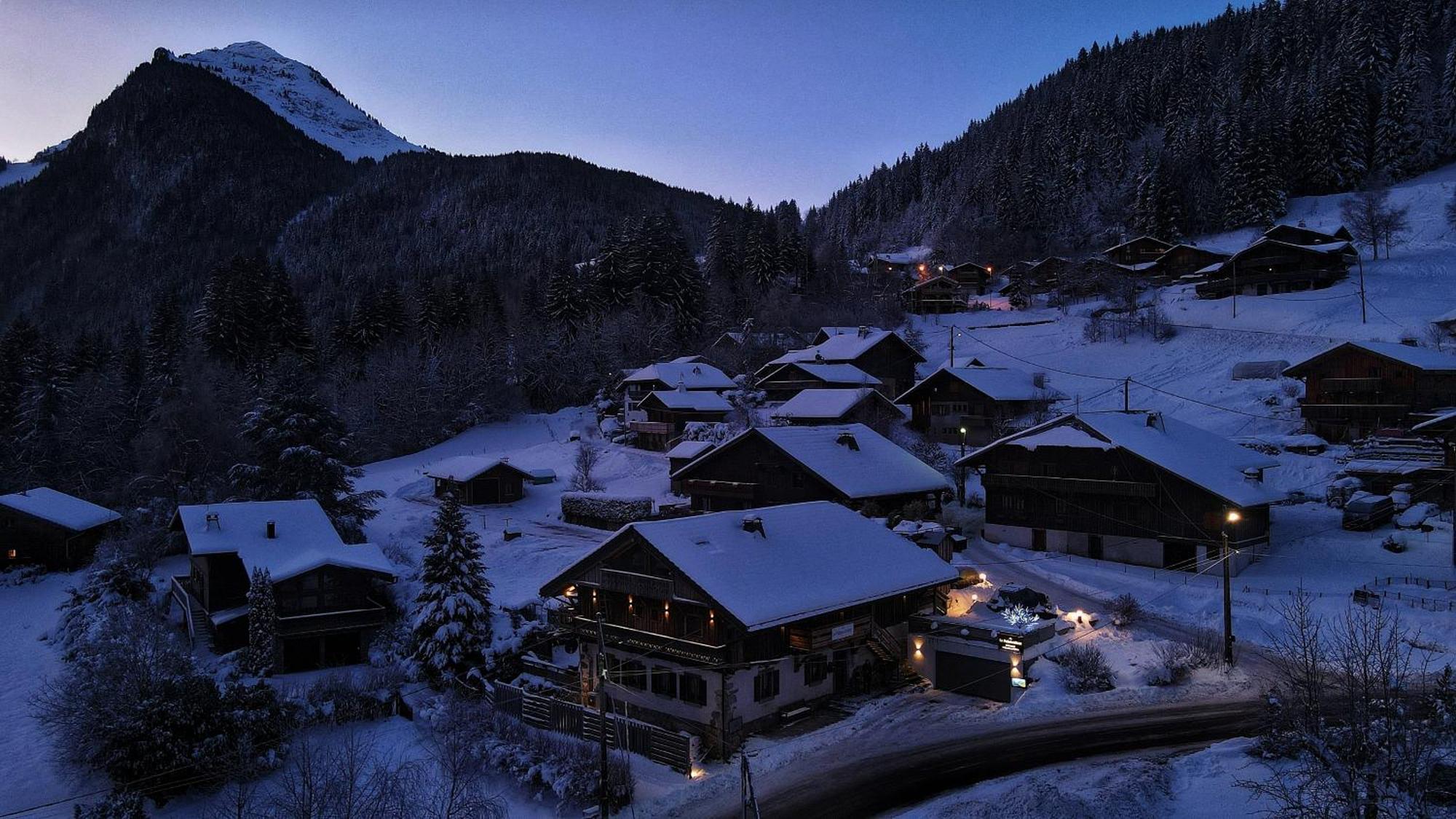 Le Passionnant Hotel Morzine Exterior foto